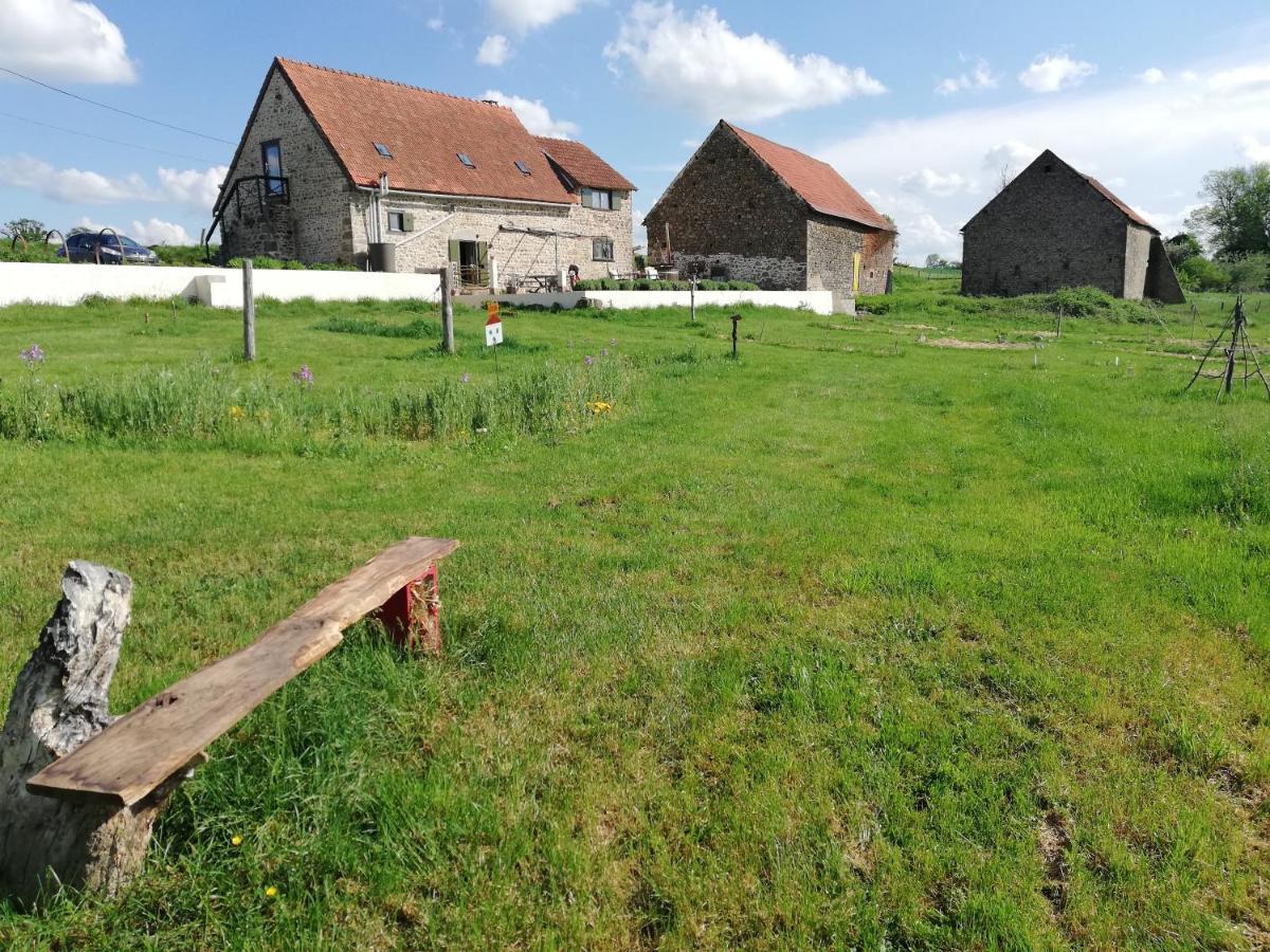 Le Monticule Bed and Breakfast Tardes Exteriör bild