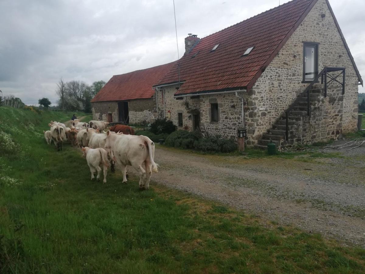 Le Monticule Bed and Breakfast Tardes Exteriör bild